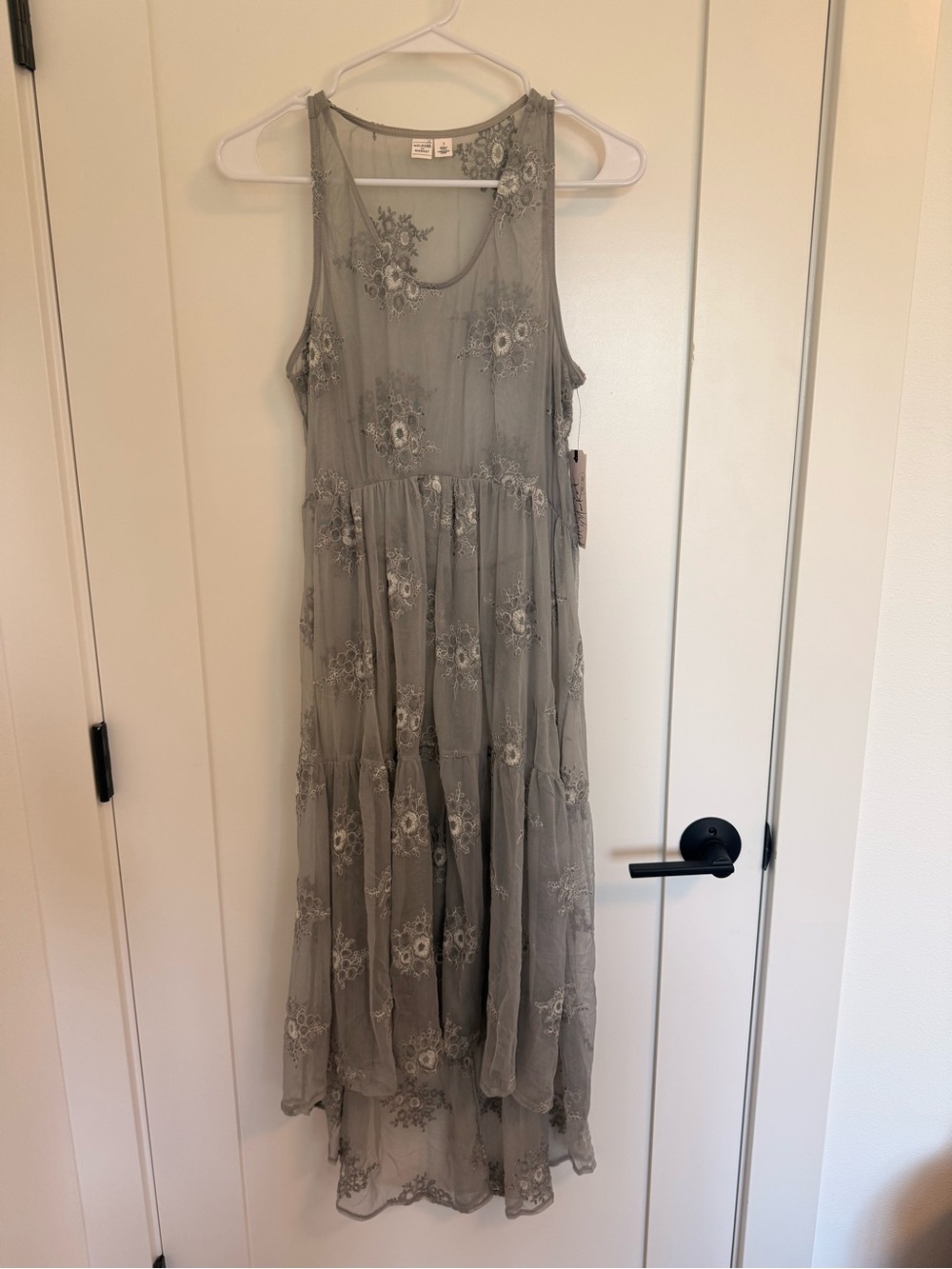 NWT Melrose and Market Sheer Embroidered Sleeveless Gray Maxi Dress